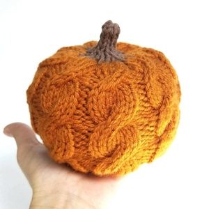 Knit Pumpkin Fall Decor